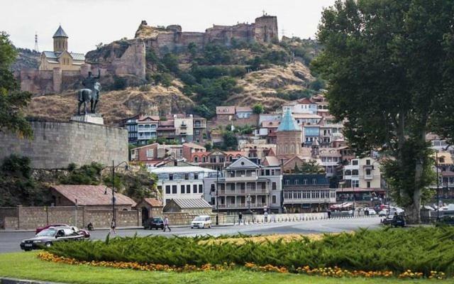 Hotel Mmg Tbilisi Bagian luar foto