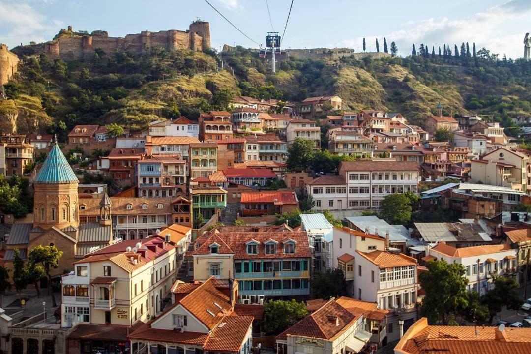 Hotel Mmg Tbilisi Bagian luar foto