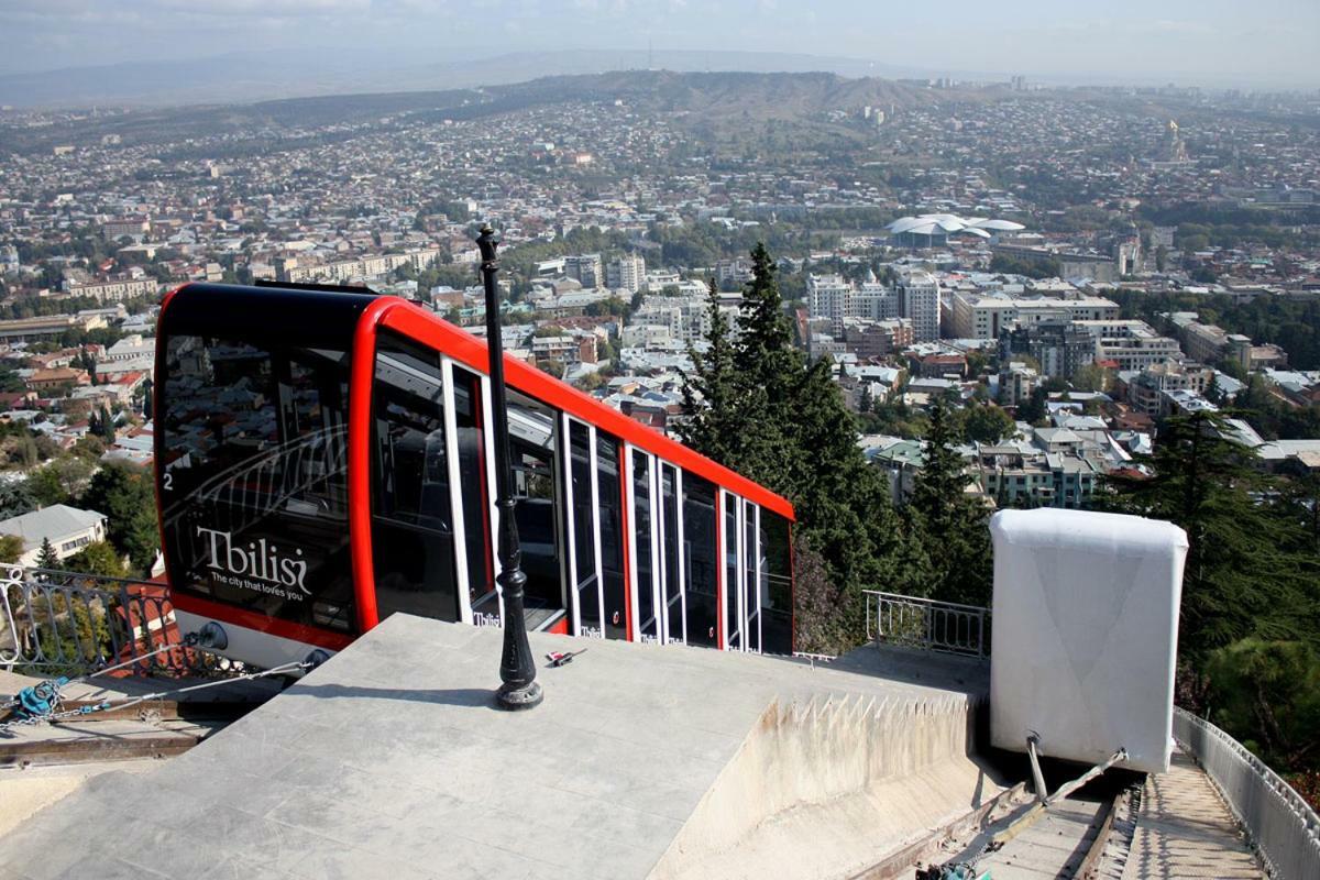 Hotel Mmg Tbilisi Bagian luar foto